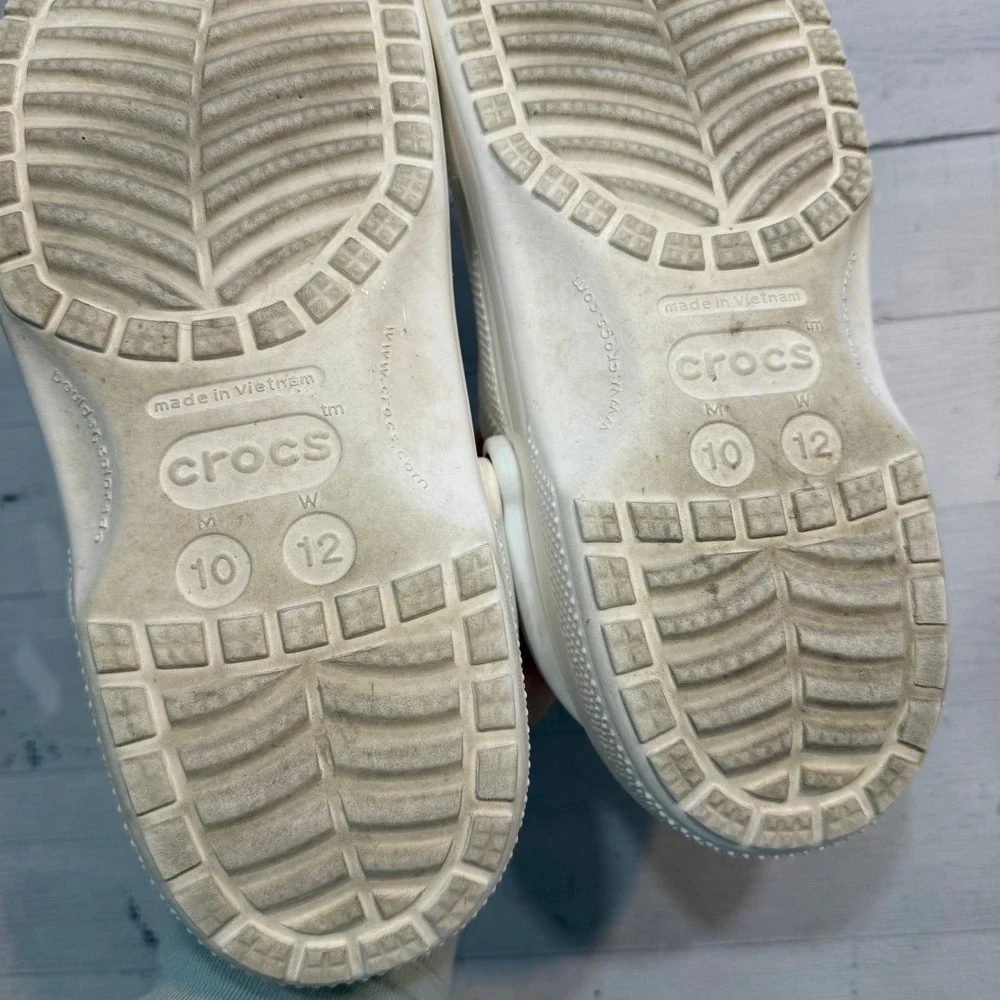 Crocs classic clogs shoes white‎ men 10 women's 12